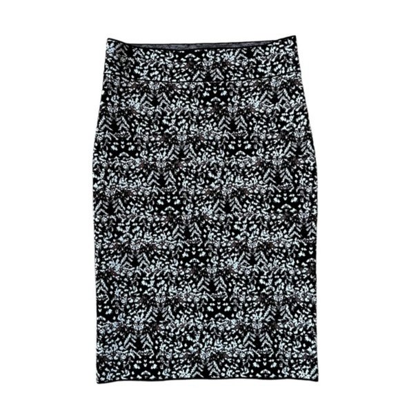 New BCBGMAXARIA Alexa Skirt Size Small - Picture 1 of 7